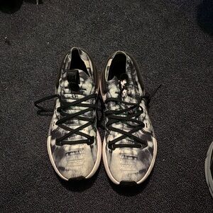 Under Armour Black and White Women's Sneakers